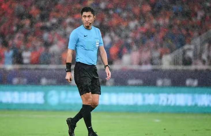 挠脚心尿头乳尖失禁调教vk