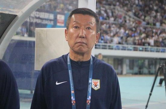 看娇妻被两朋友共用