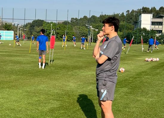 客户夫人的邀请会