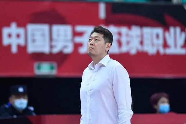 送演艺专业CC情侣自拍
