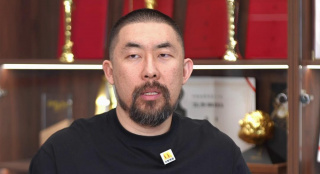 九九热亚洲精品综合视频